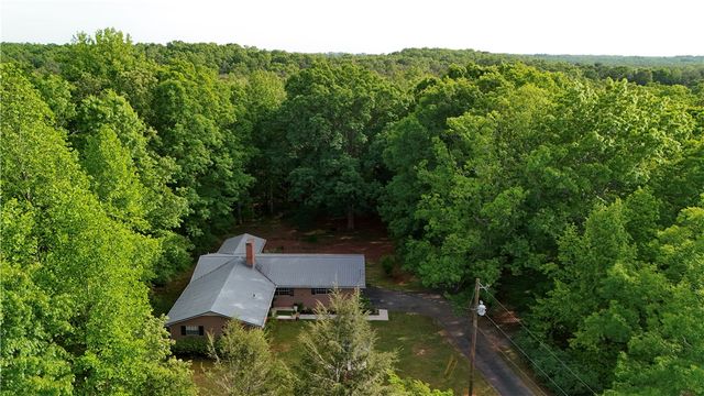 380 Honeysuckle Drive, Mountain Rest, SC 29664