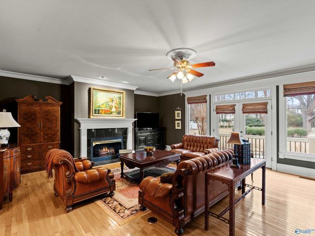 2703 Deford Mill Road SE, Owens Cross Roads, AL 35763