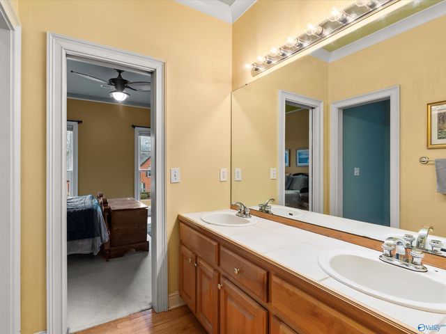 2703 Deford Mill Road SE, Owens Cross Roads, AL 35763