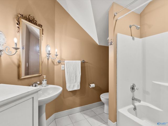 2703 Deford Mill Road SE, Owens Cross Roads, AL 35763