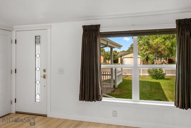 806 Oakwood Drive, Belgrade, MT 59714