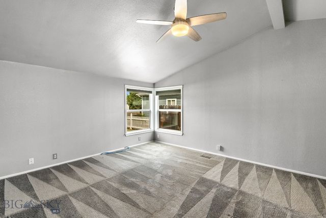 806 Oakwood Drive, Belgrade, MT 59714