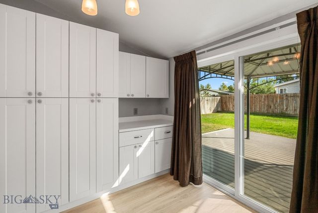 806 Oakwood Drive, Belgrade, MT 59714