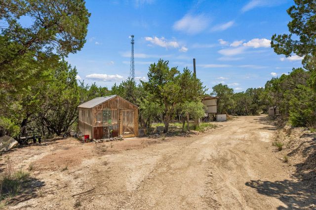 6925 White Hills LN, Marble Falls, TX 78654