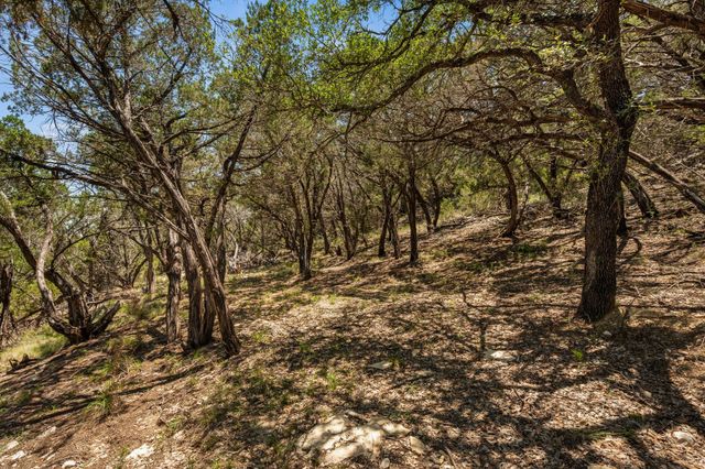 6925 White Hills LN, Marble Falls, TX 78654