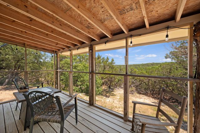 6925 White Hills LN, Marble Falls, TX 78654