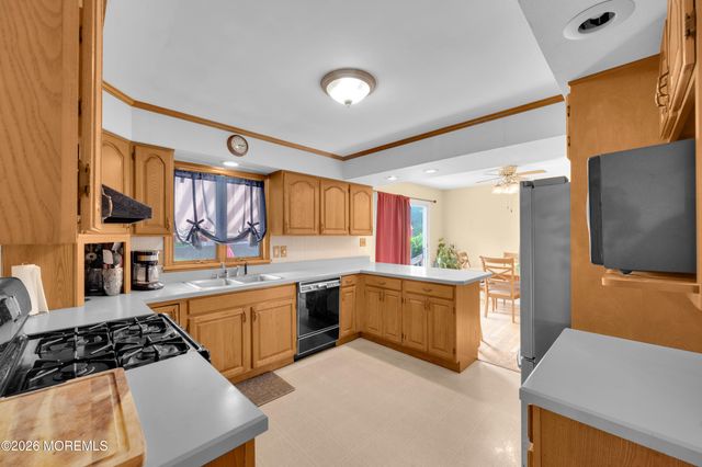 1055 Bell Street, Toms River, NJ 08753