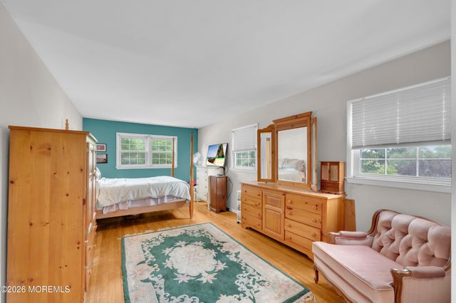 1055 Bell Street, Toms River, NJ 08753