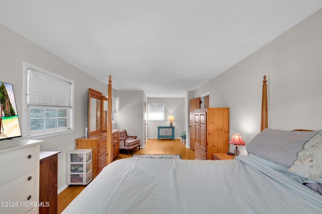 1055 Bell Street, Toms River, NJ 08753