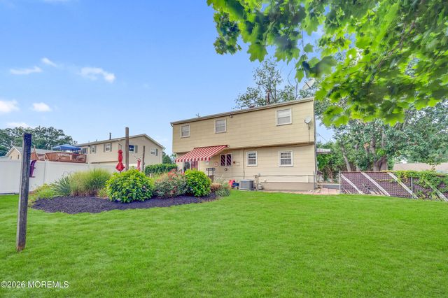 1055 Bell Street, Toms River, NJ 08753