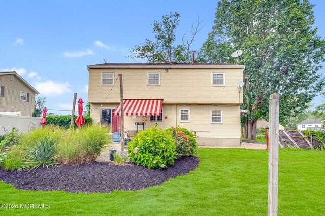 1055 Bell Street, Toms River, NJ 08753