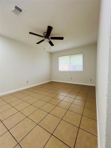 3739 Varla Lane, Houston, TX 77014