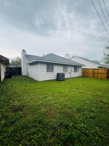 3739 Varla Lane, Houston, TX 77014