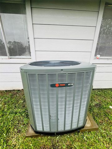 3739 Varla Lane, Houston, TX 77014