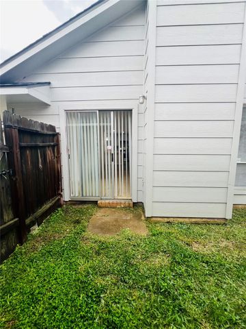 3739 Varla Lane, Houston, TX 77014