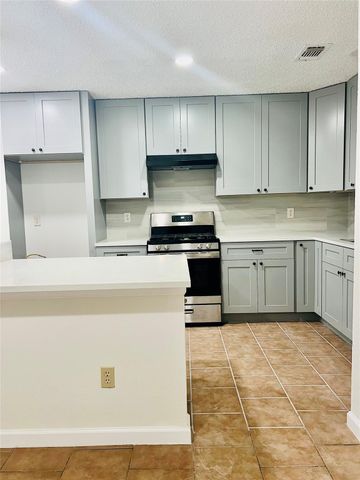 3739 Varla Lane, Houston, TX 77014