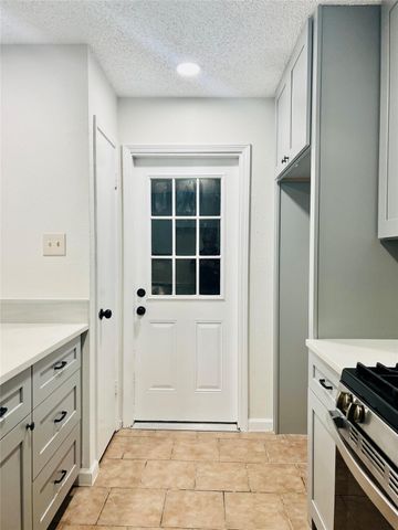 3739 Varla Lane, Houston, TX 77014