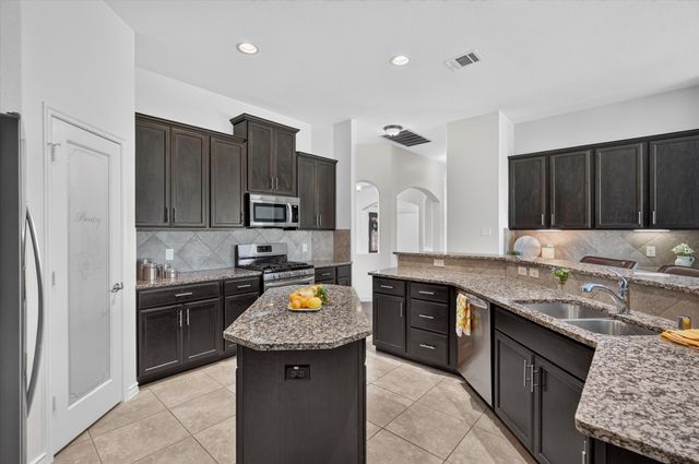 2118 Nuehoff Drive, Anna, TX 75409