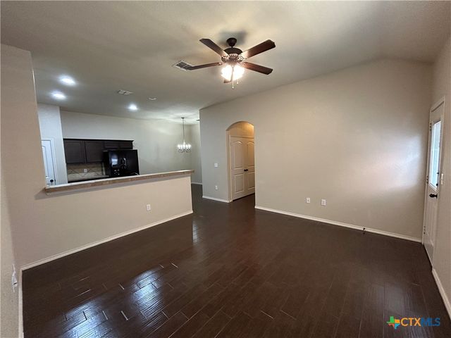 692 Creekside Circle, New Braunfels, TX 78130