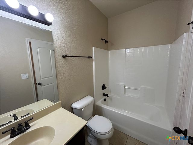 692 Creekside Circle, New Braunfels, TX 78130
