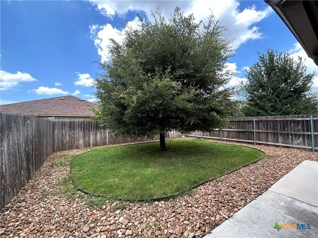 692 Creekside Circle, New Braunfels, TX 78130