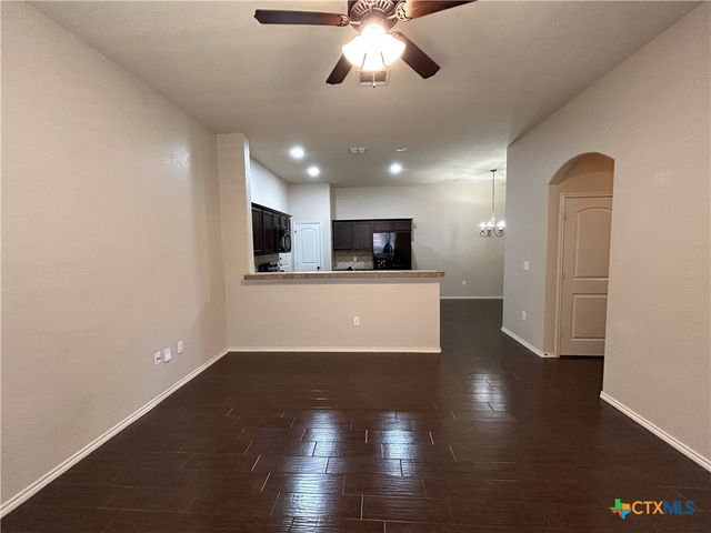 692 Creekside Circle, New Braunfels, TX 78130