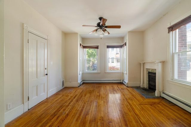 5 Essex St, Somerville, MA 02145