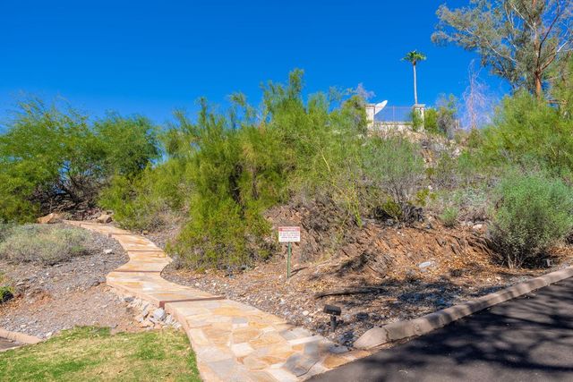 7557 N Dreamy Draw Drive Unit 219, Phoenix, AZ 85020