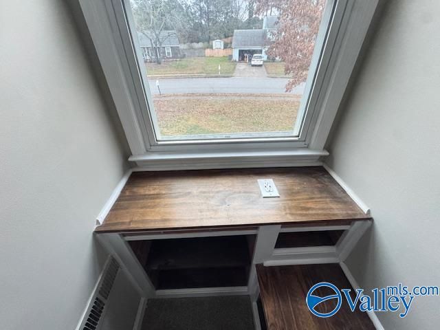 2034 Rosebury Lane SW, Huntsville, AL 35803