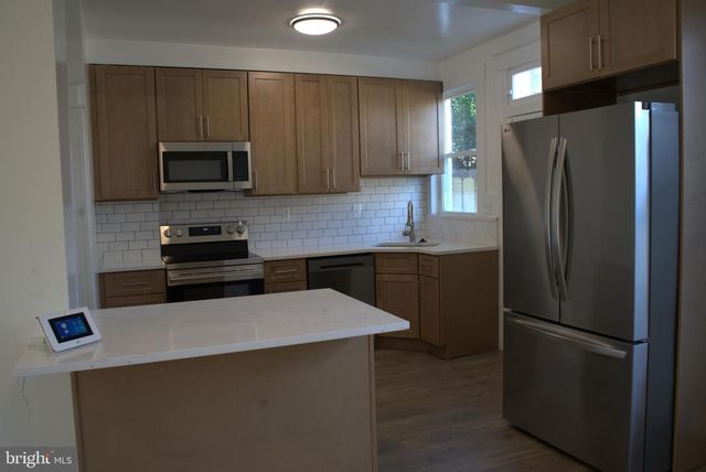 117 S WICKHAM RD, Baltimore, MD 21229