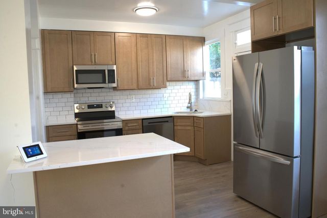 117 S WICKHAM RD, Baltimore, MD 21229