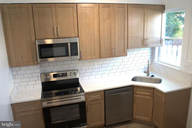 117 S WICKHAM RD, Baltimore, MD 21229