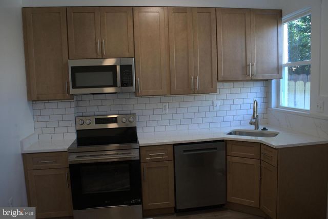 117 S WICKHAM RD, Baltimore, MD 21229