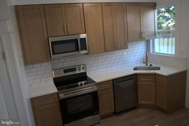 117 S WICKHAM RD, Baltimore, MD 21229