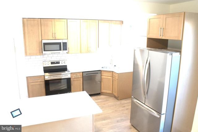 117 S WICKHAM RD, Baltimore, MD 21229