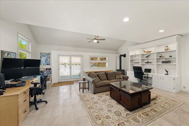 4521 Cross Creek Rd, Cool, CA 95614