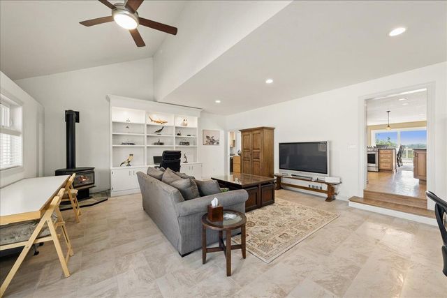 4521 Cross Creek Rd, Cool, CA 95614