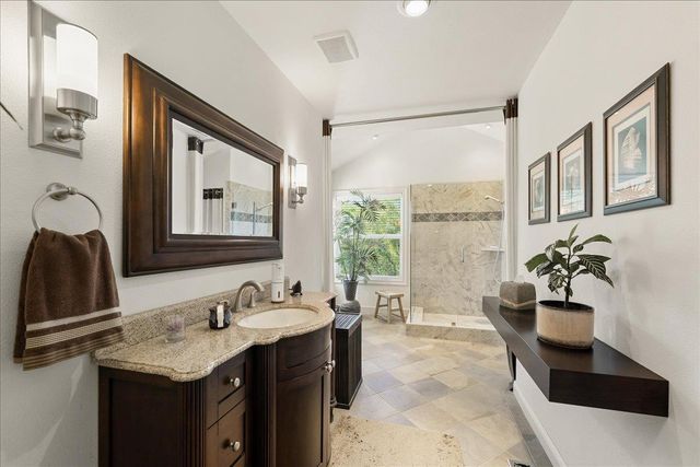 4521 Cross Creek Rd, Cool, CA 95614