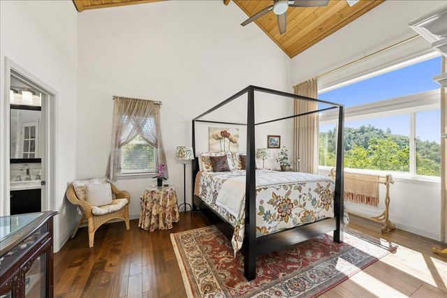 4521 Cross Creek Rd, Cool, CA 95614