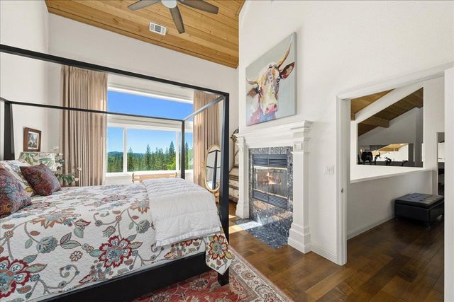 4521 Cross Creek Rd, Cool, CA 95614