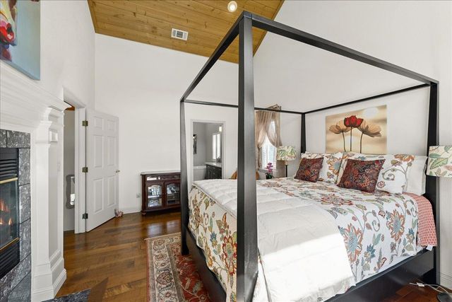 4521 Cross Creek Rd, Cool, CA 95614