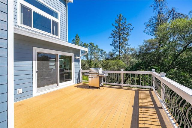 4521 Cross Creek Rd, Cool, CA 95614