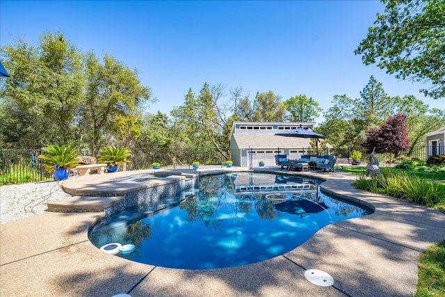 4521 Cross Creek Rd, Cool, CA 95614