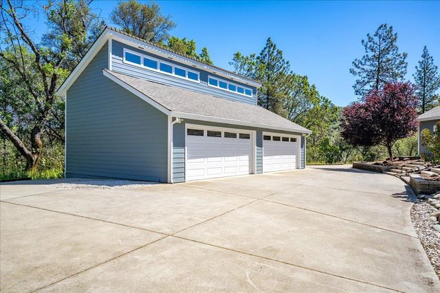 4521 Cross Creek Rd, Cool, CA 95614