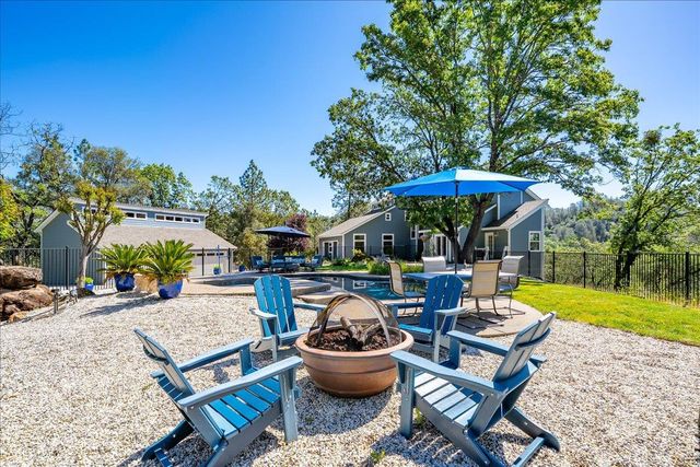 4521 Cross Creek Rd, Cool, CA 95614