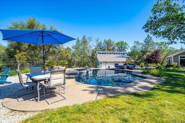 4521 Cross Creek Rd, Cool, CA 95614
