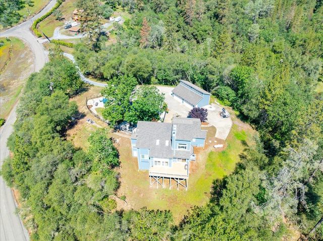 4521 Cross Creek Rd, Cool, CA 95614