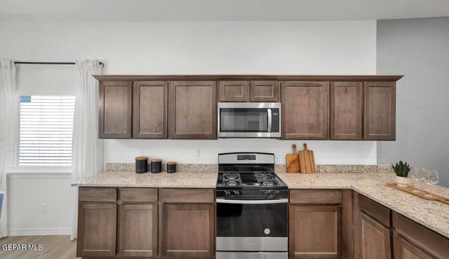 14301 Steve Joyce Parkway, El Paso, TX 79928