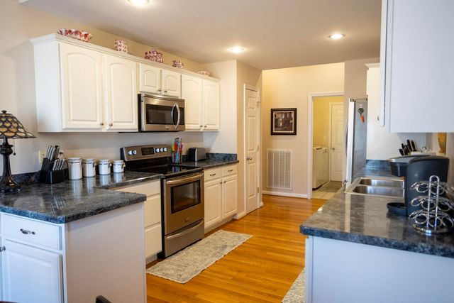 3033 Polo Club Boulevard, Lexington, KY 40509