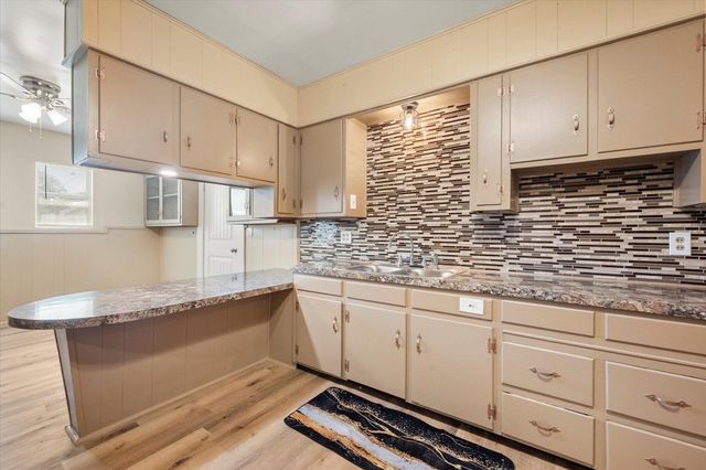 1505 Austin Street, Levelland, TX 79336